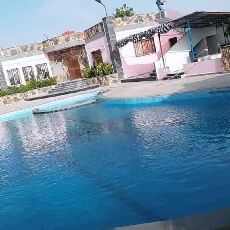 مسبح ماسة سهوة بلاطة