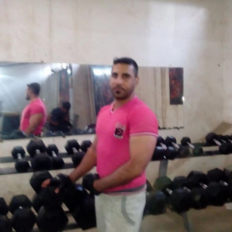 نادي الرجل الصخرة الرياضي
