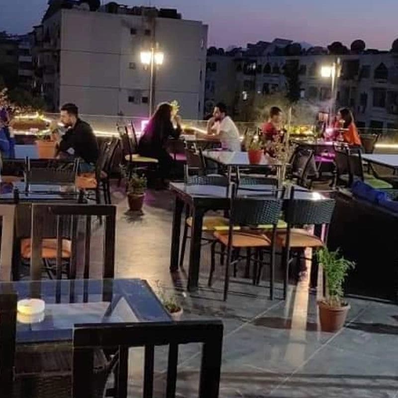 مطعم قبة السماء