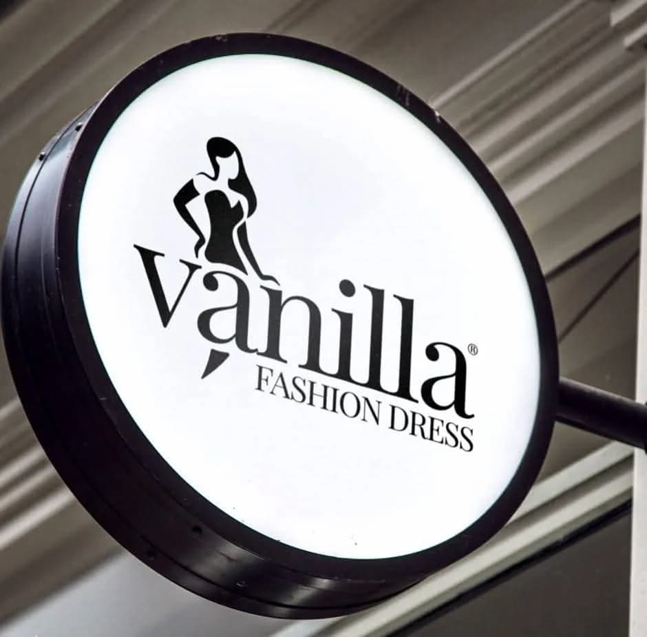 Vanilla Fashion Dress