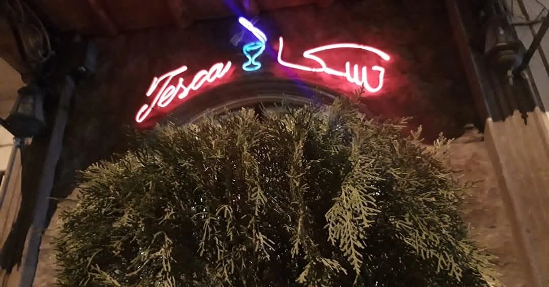 مطعم تسكا