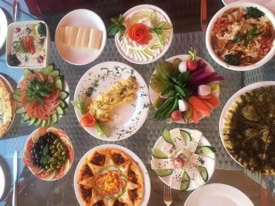 مطعم وكافيه لاروشا