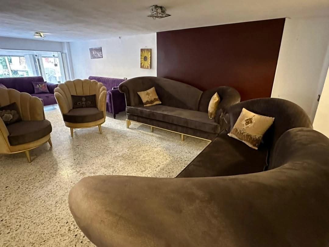 Al-Dana – Furnishings, Curtains & Clothing