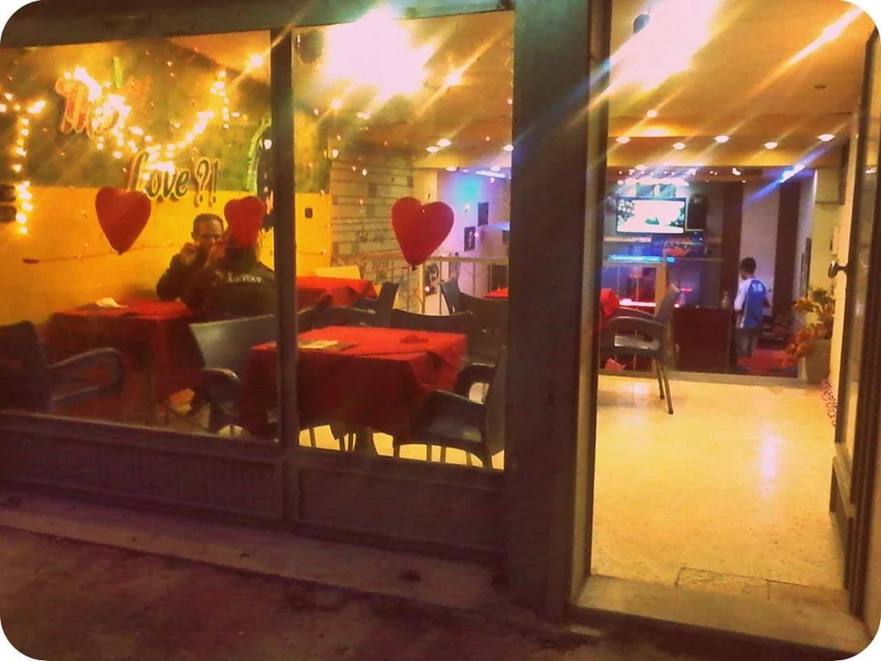 Tropicana Café