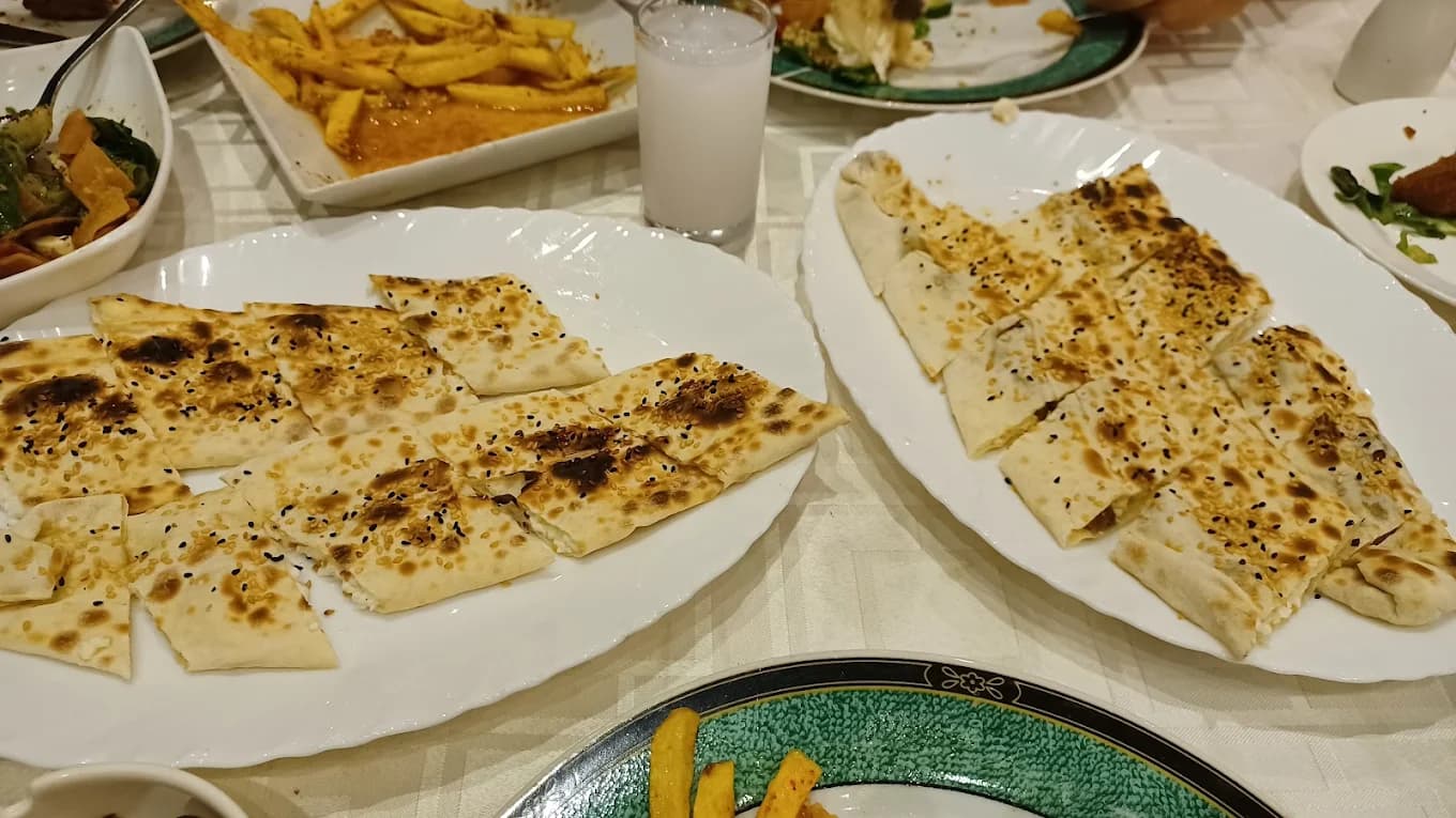 مطعم تالار