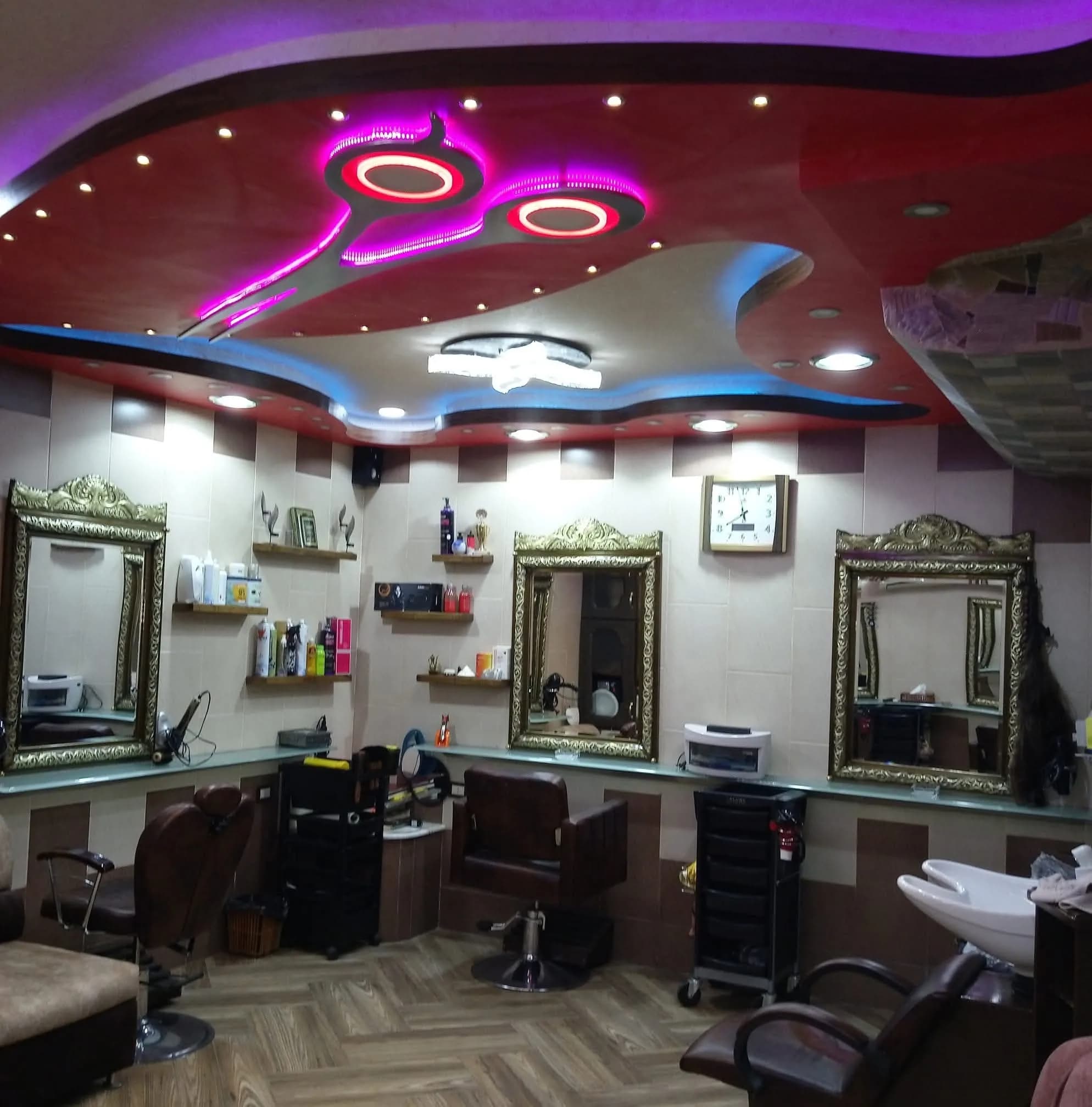Salon Nabil Al-Hamawi