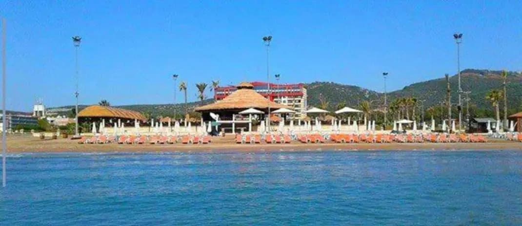 Holiday Beach Hotel